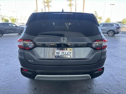 2023 Honda Pilot AWD EX-L 8 Passenger
