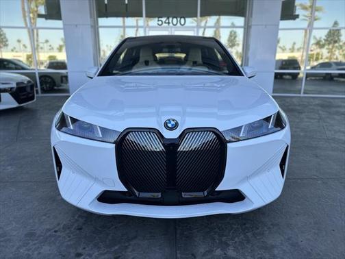 2026 BMW iX xDrive60