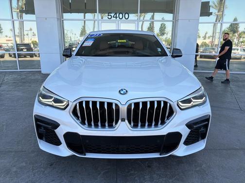 Mineral White Metallic 2023 BMW X6 xDrive40i