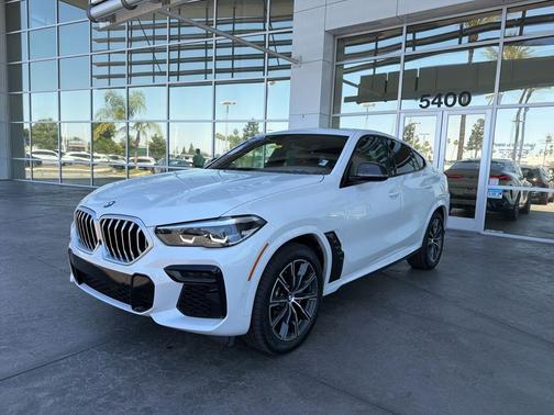 Mineral White Metallic 2023 BMW X6 xDrive40i