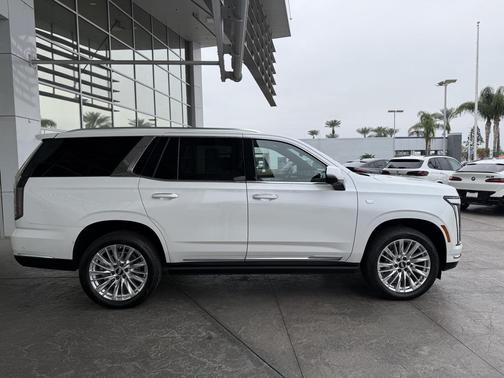 2025 Cadillac Escalade Premium Luxury