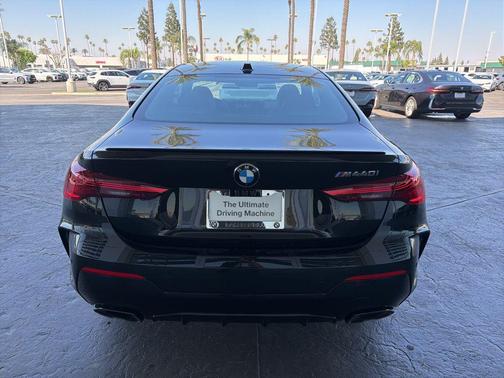 Black Sapphire Metallic 2026 BMW M440 i