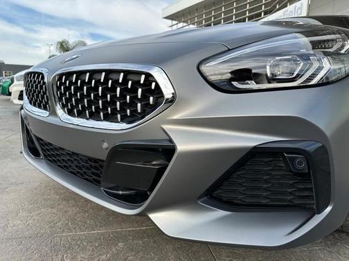 Photo 5 of 28 of 2019 BMW Z4 sDrive30i