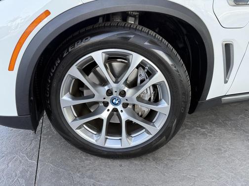2023 BMW X5 PHEV xDrive45e