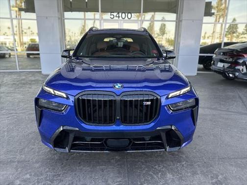 2025 BMW X7 M60i