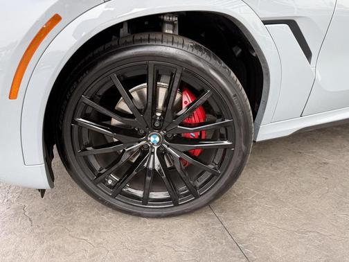 2024 BMW X6 xDrive40i