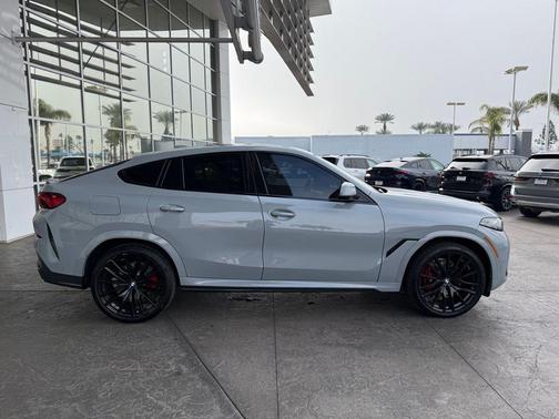 2024 BMW X6 xDrive40i