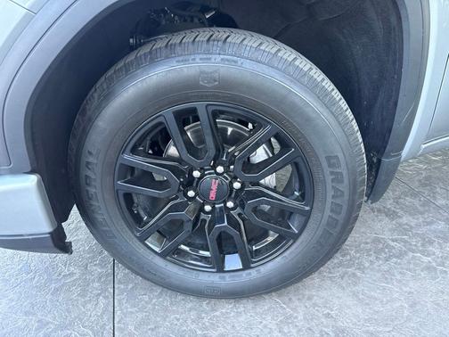 Sterling Metallic 2023 GMC Sierra 1500 Elevation