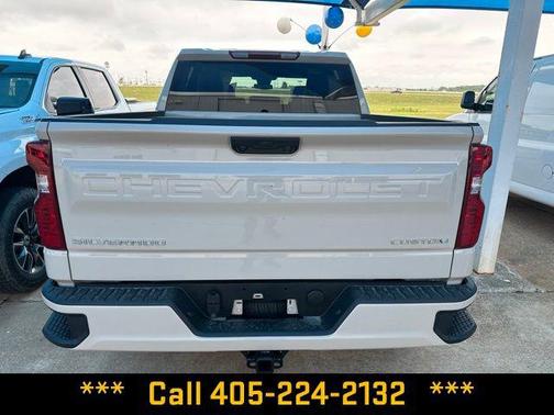 Summit White 2026 Chevrolet Silverado 1500 Custom