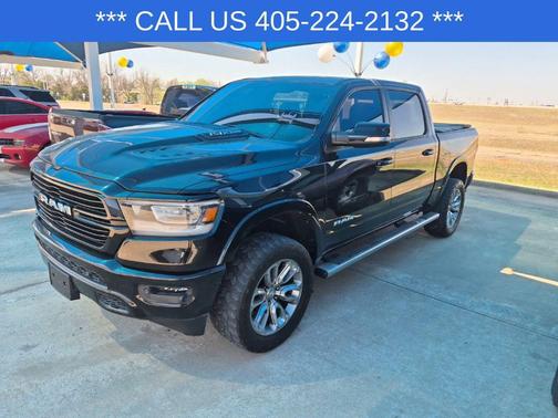 Diamond Black Crystal Pearlcoat 2020 RAM 1500 Laramie