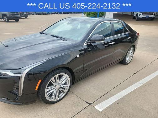 2022 Cadillac CT4 Premium Luxury