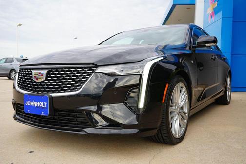 2022 Cadillac CT4 Premium Luxury