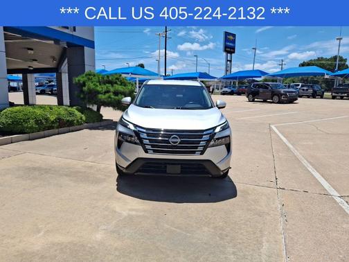 Brilliant Silver Metallic 2025 Nissan Rogue SV