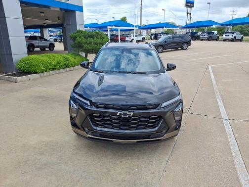 Black Metallic 2026 Chevrolet Trax FWD ACTIV