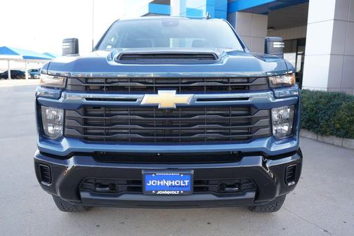 2026 Chevrolet Silverado 2500 Custom