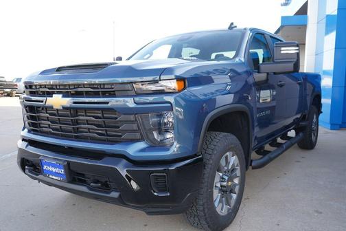 2026 Chevrolet Silverado 2500 Custom