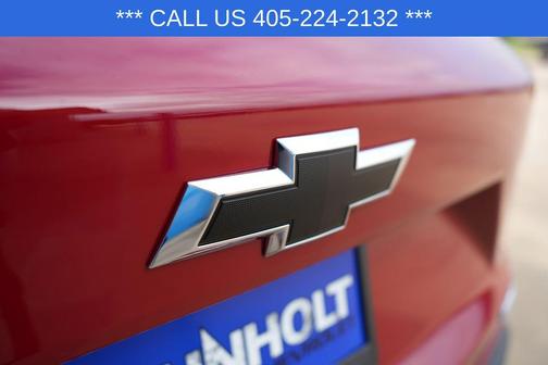 Apex Red 2026 Chevrolet Trax FWD 2RS
