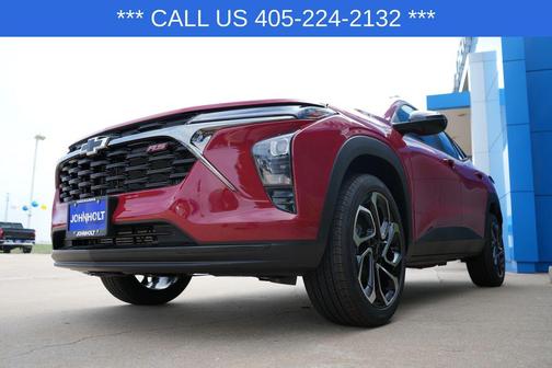 Apex Red 2026 Chevrolet Trax FWD 2RS