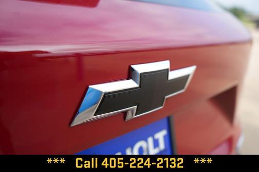 Apex Red 2026 Chevrolet Trax FWD 2RS