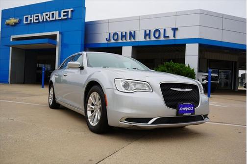 2020 Chrysler 300 Touring