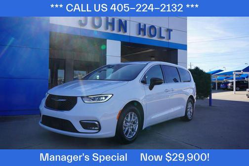 Bright White Clearcoat 2025 Chrysler Pacifica L