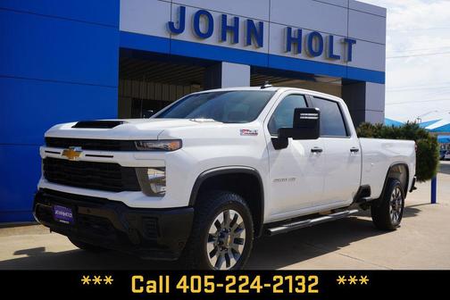 Summit White 2025 Chevrolet Silverado 2500 Custom