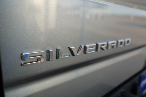 Sterling Gray Metallic 2025 Chevrolet Silverado 1500 LT