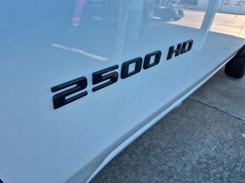 Summit White 2026 Chevrolet Silverado 2500 LT