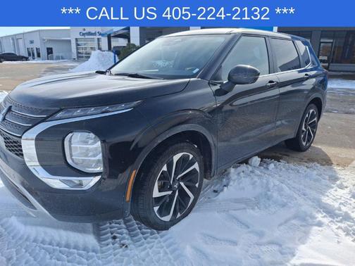 2024 Mitsubishi Outlander SE Black Edition w/Pano Roof S-AWC