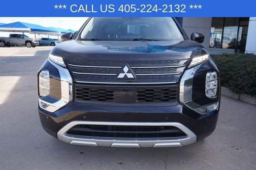 2024 Mitsubishi Outlander SE Black Edition w/Pano Roof S-AWC