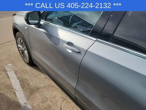 2025 Cadillac XT4 Premium Luxury