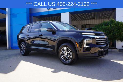 Mosaic Black Metallic 2025 Chevrolet Traverse LT