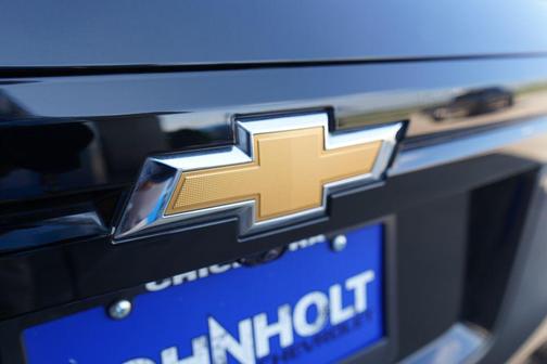 Mosaic Black Metallic 2025 Chevrolet Traverse LT