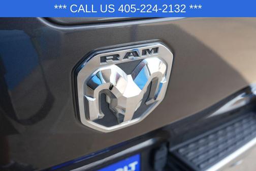 Granite Crystal Metallic Clearcoat 2021 RAM 1500 Big Horn/Lone Star
