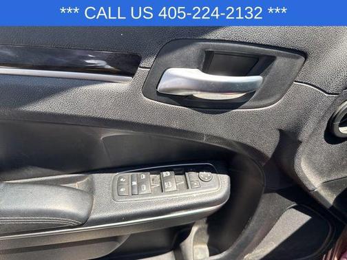 2016 Chrysler 300 Limited