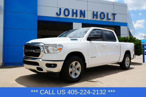 Bright White Clearcoat 2022 RAM 1500 Big Horn/Lone Star