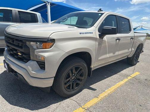 Summit White 2026 Chevrolet Silverado 1500 Custom