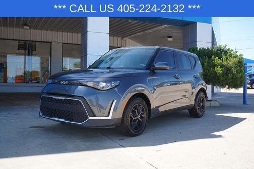 Gravity Gray 2024 Kia Soul LX