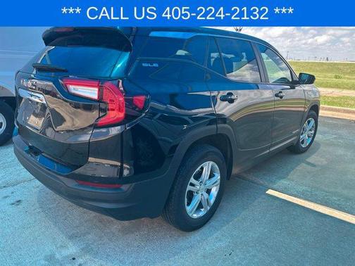 Ebony Twilight Metallic 2024 GMC Terrain SLE