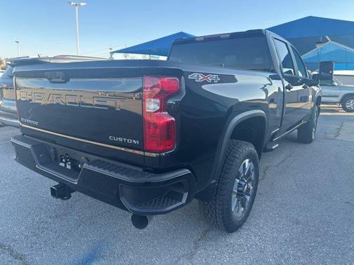 2026 Chevrolet Silverado 2500 Custom