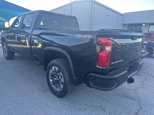 2026 Chevrolet Silverado 2500 Custom