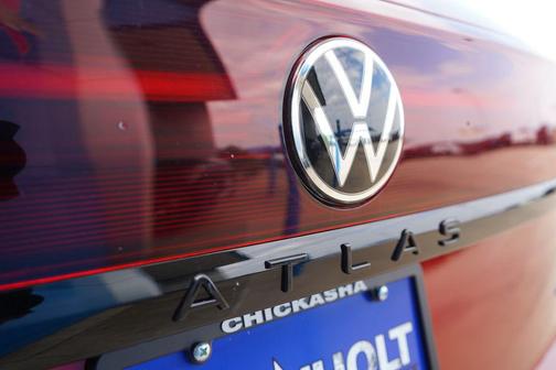 2025 Volkswagen Atlas Cross Sport 2.0T SEL