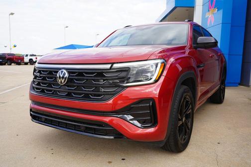 2025 Volkswagen Atlas Cross Sport 2.0T SEL