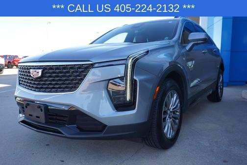 2025 Cadillac XT4 Premium Luxury