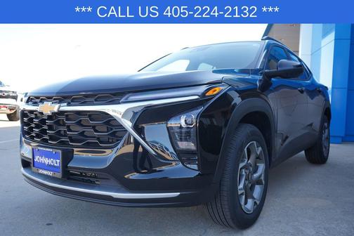 Black Metallic 2026 Chevrolet Trax LT