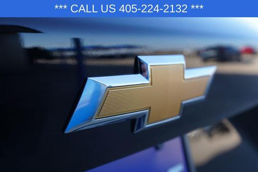 Black Metallic 2026 Chevrolet Trax LT