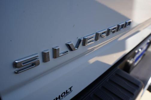 Summit White 2025 Chevrolet Silverado 1500 RST