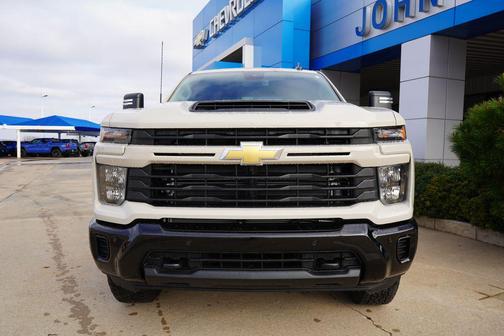 2026 Chevrolet Silverado 2500 Custom