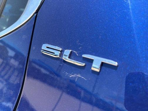 2023 GMC Acadia FWD SLT