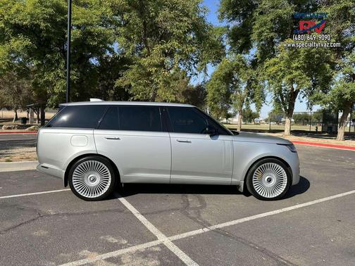 2023 Land Rover Range Rover First Edition